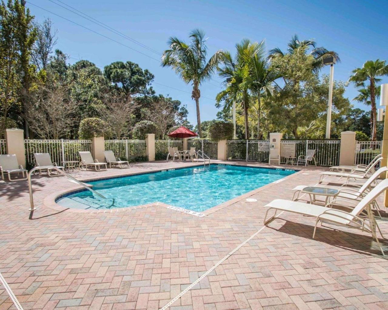Comfort Inn & Suites Jupiter I-95 Zewnętrze zdjęcie
